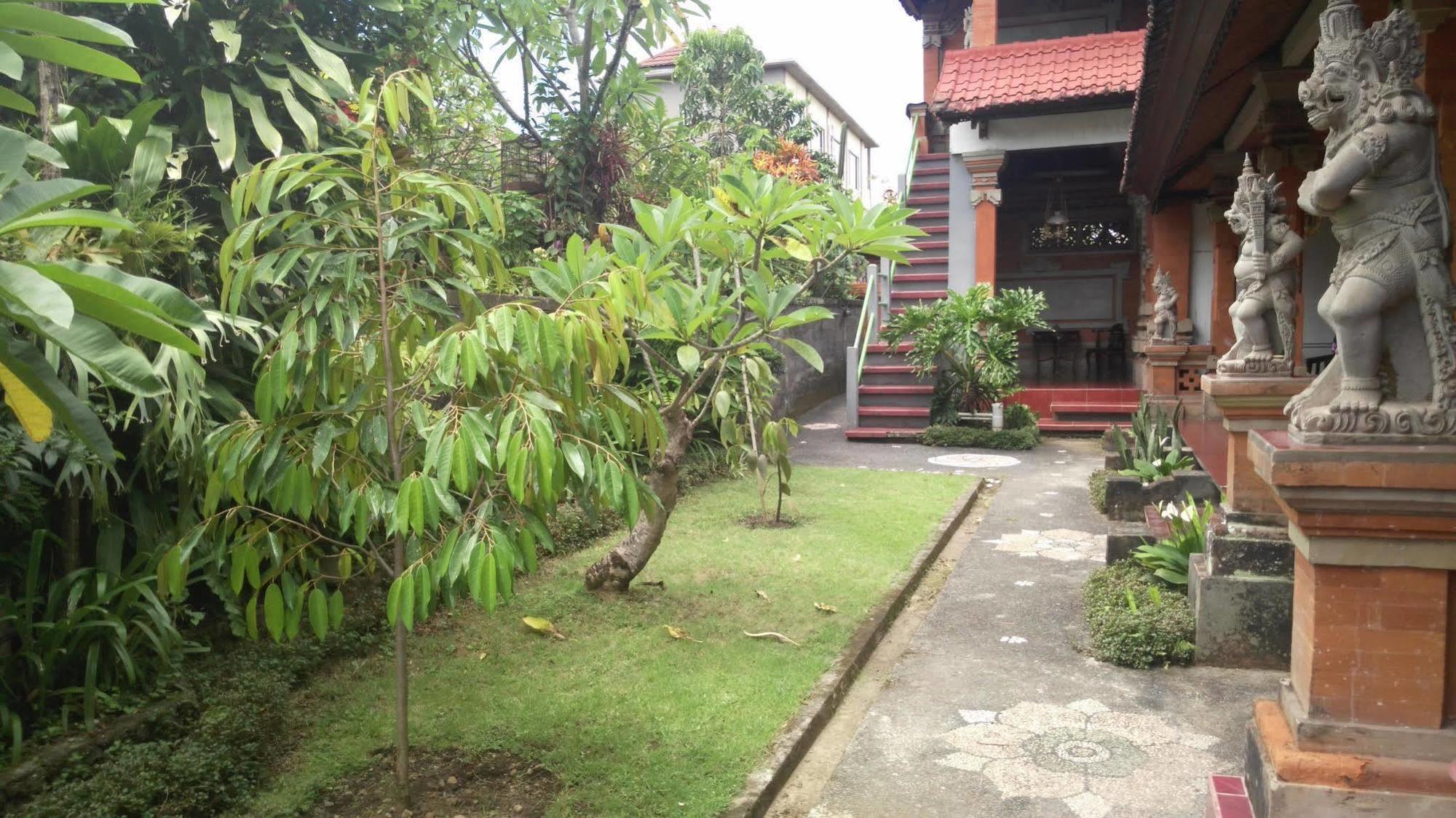 Nyoman Badri Homestay Ubud Extérieur photo